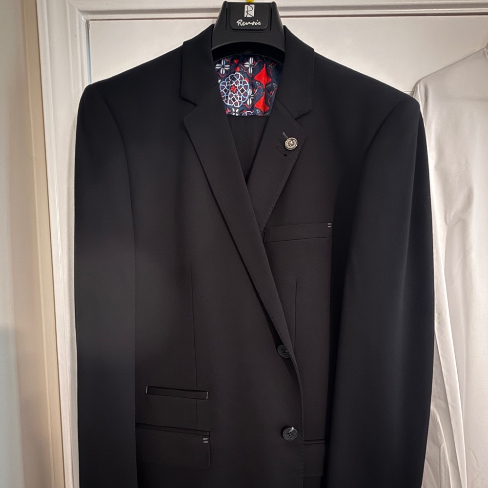 🔥 Brand New Au Noir Men’s Suit + Shirt – Size 46R / 36W / XL Shirt